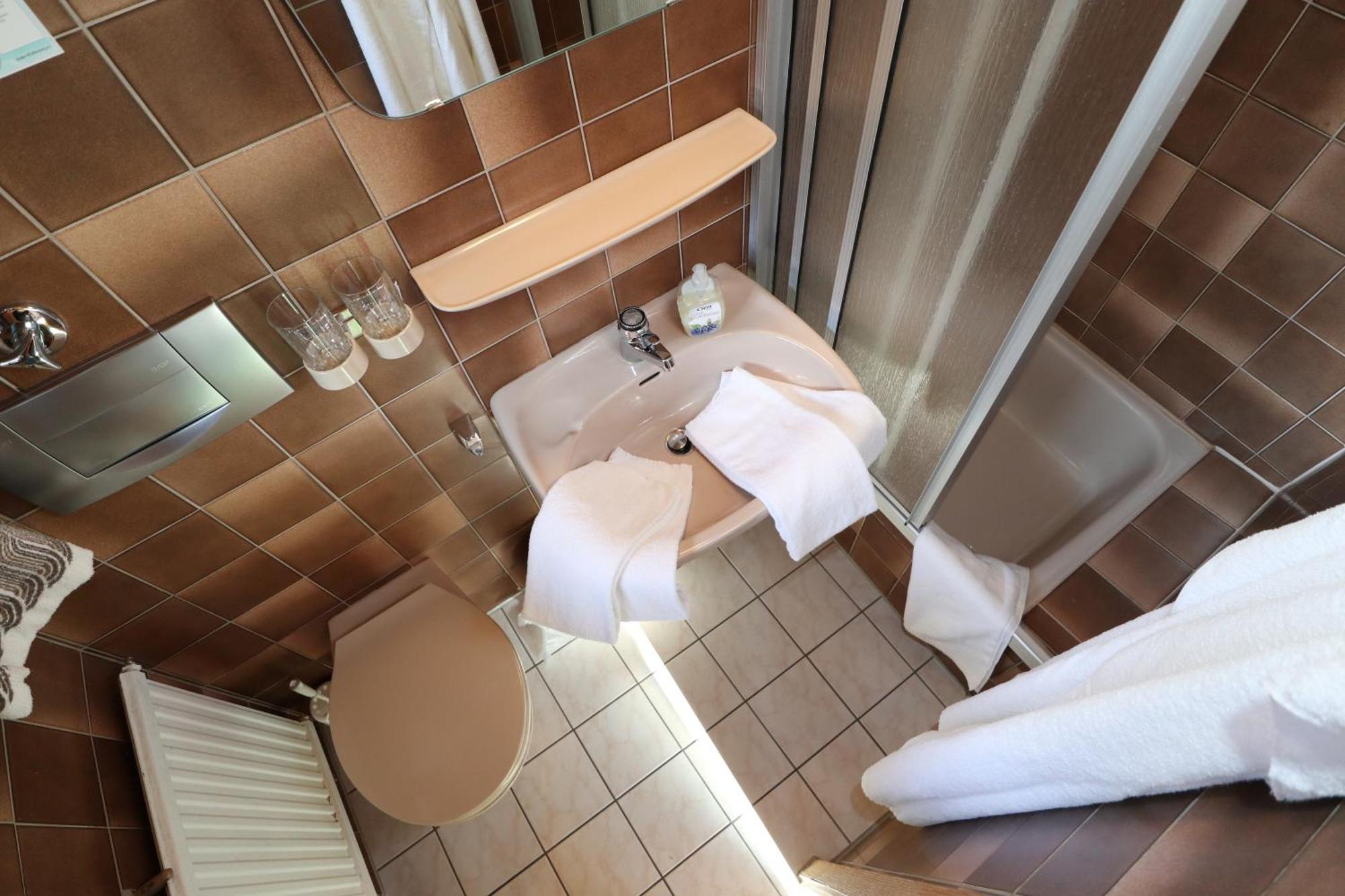 Hoehenpension Glashuette Bed&Breakfast Fruehstueckspension Hotel Garni Bonndorf im Schwarzwald Esterno foto